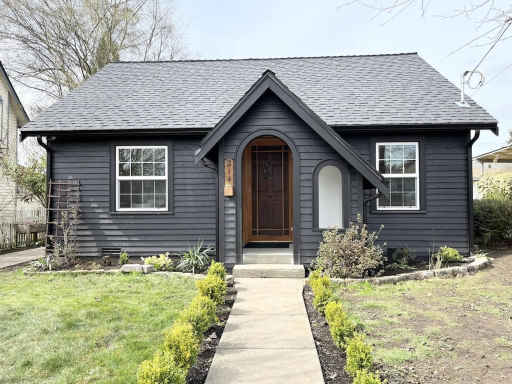Modern 2 Bedroom Farmhouse Cottage With Hot Tub In Snohomish Eksteriør billede